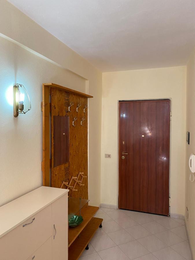 דירות דורס One Apartament מראה חיצוני תמונה